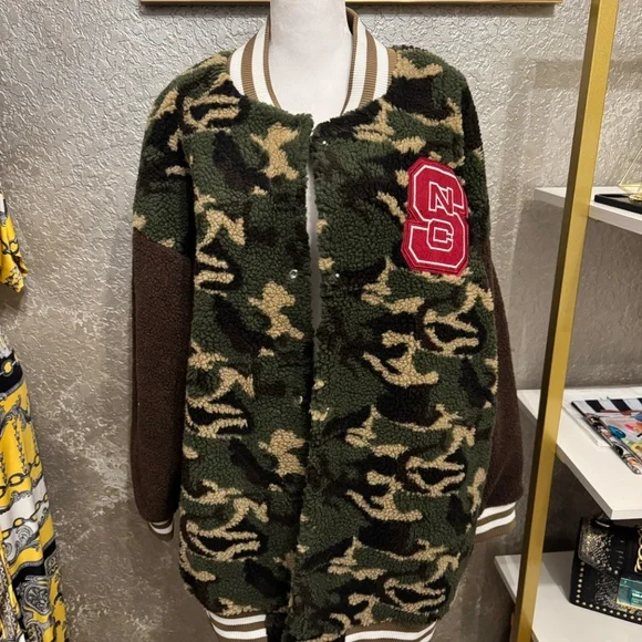 Camo Varsity Bomber Jacket - Picture 7 of 8
